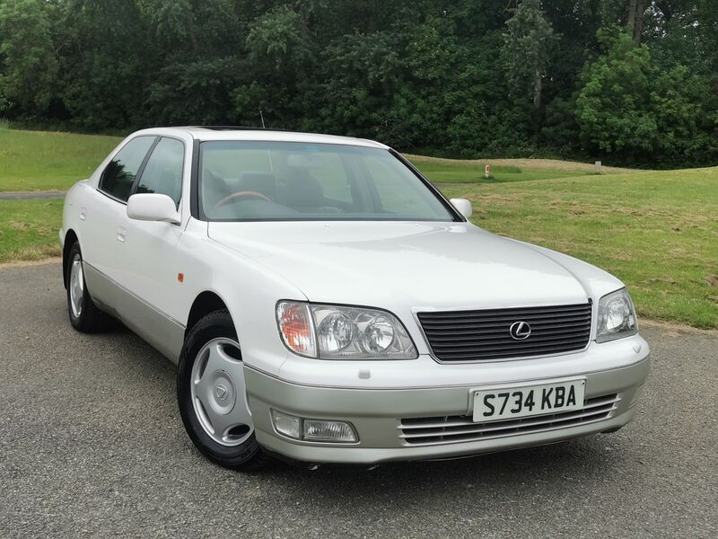 LEXUS LS 400 4.0 4dr Saloon 1998