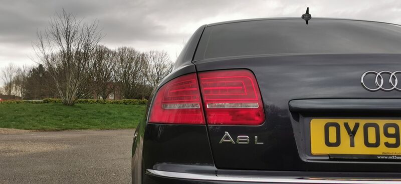 AUDI A8 4.2 TDI SE quattro 4dr LWB 2009