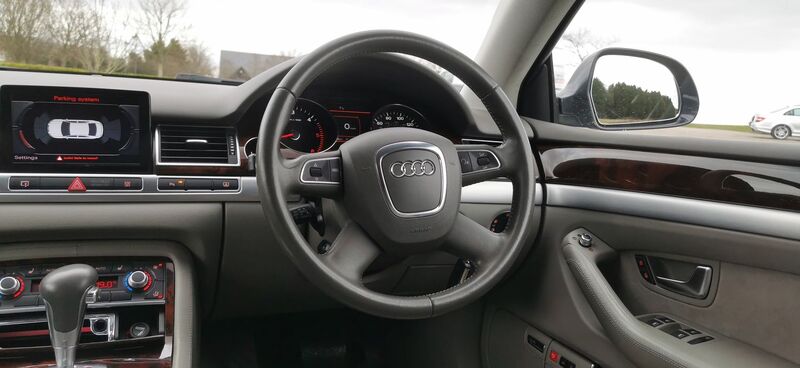 AUDI A8 4.2 TDI SE quattro 4dr LWB 2009