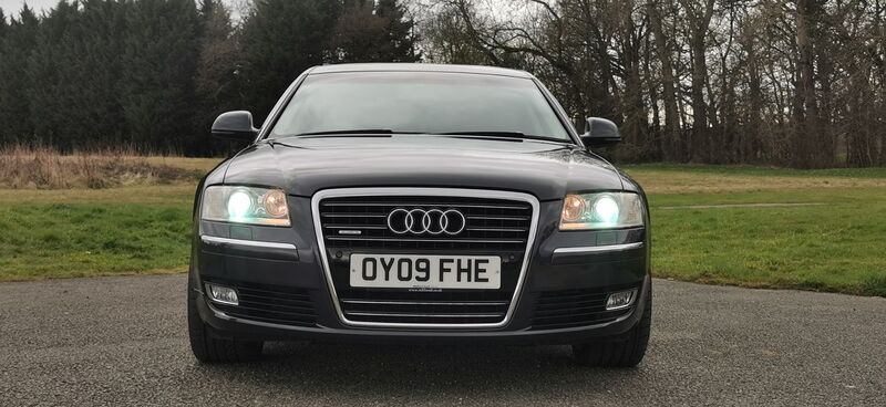 AUDI A8 4.2 TDI SE quattro 4dr LWB 2009