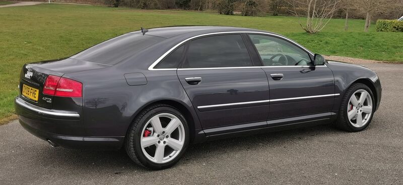 AUDI A8 4.2 TDI SE quattro 4dr LWB 2009