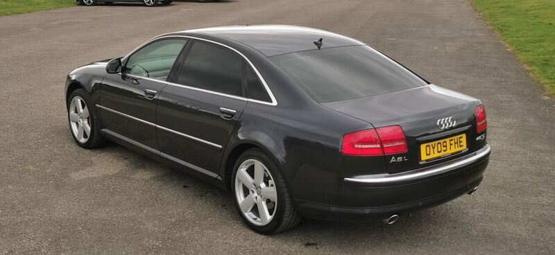 AUDI A8 4.2 TDI SE quattro 4dr LWB 2009