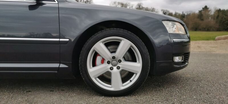 AUDI A8 4.2 TDI SE quattro 4dr LWB 2009