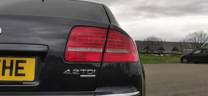 AUDI A8 4.2 TDI SE quattro 4dr LWB 2009