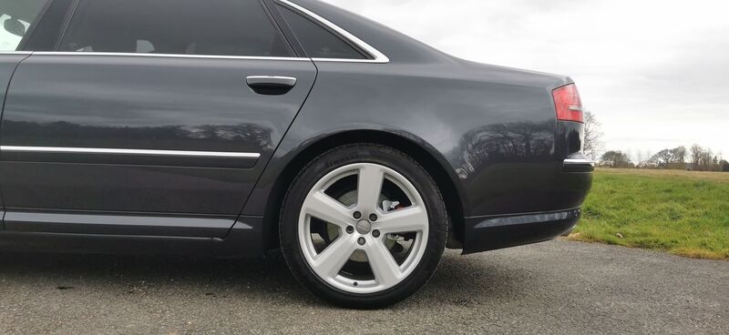 AUDI A8 4.2 TDI SE quattro 4dr LWB 2009