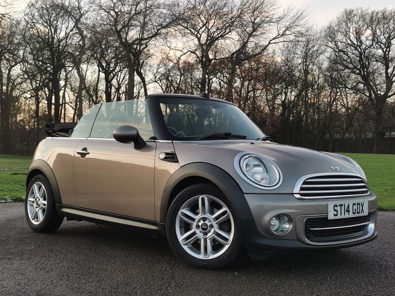 MINI CONVERTIBLE 1.6 Cooper Euro 6 ss 2dr 2014