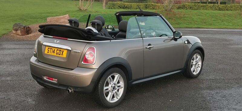 MINI CONVERTIBLE 1.6 Cooper Euro 6 ss 2dr 2014