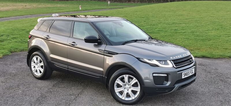 LAND ROVER RANGE ROVER EVOQUE 2.0 TD4 SE Tech Auto 4WD Euro 6 ss 5dr 2015