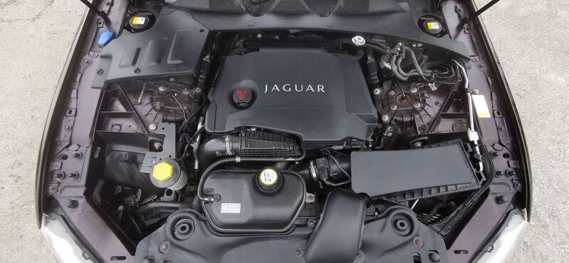 JAGUAR XJ 3.0d V6 Portfolio Auto Euro 5 ss 4dr 2012