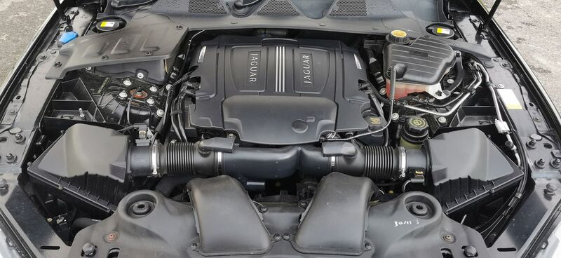JAGUAR XJ 5.0 V8 Ultimate Auto ss 4dr LWB 2013