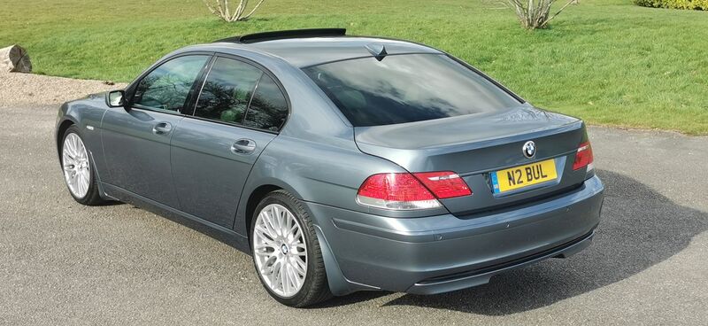 BMW 7 SERIES 3.0 730d Sport Auto 4dr 2005