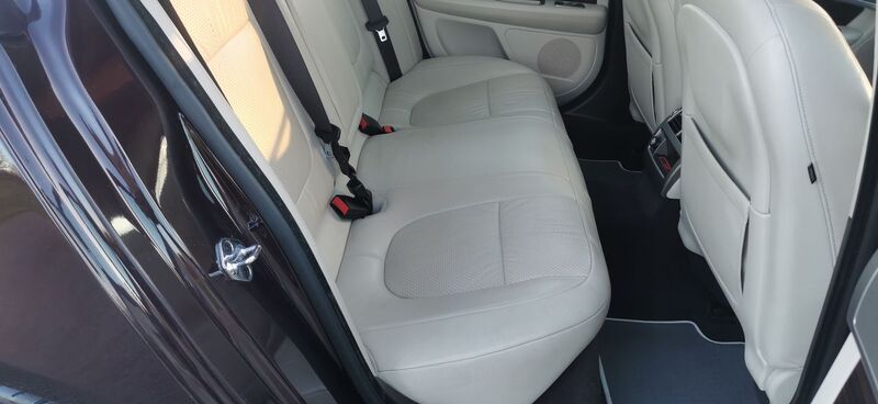 JAGUAR XF 3.0d V6 Portfolio Auto Euro 5 4dr 2011