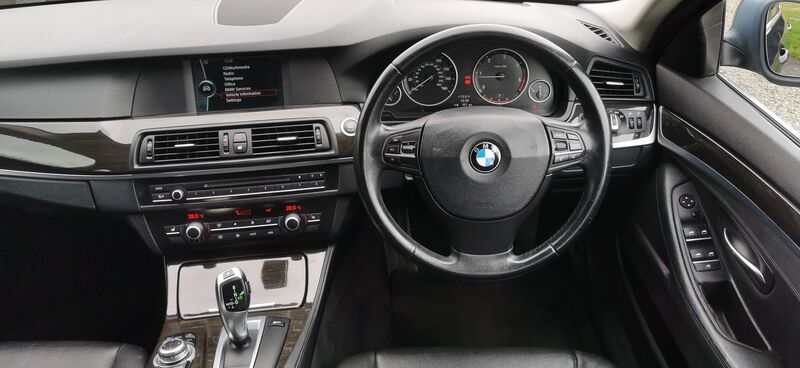 BMW 5 SERIES 2.0 520d SE Touring Steptronic Euro 5 5dr 2011