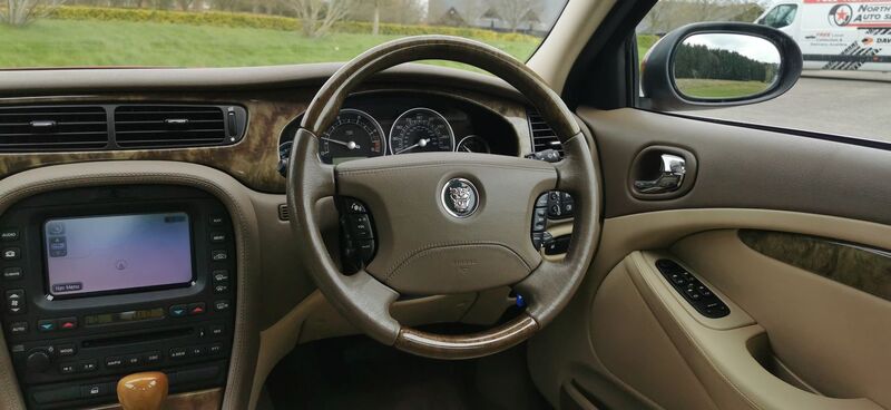 JAGUAR S-TYPE 2.7D V6 SE 4dr 2006