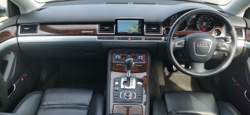 AUDI A8 3.0 TDI Sport quattro 4dr 2009