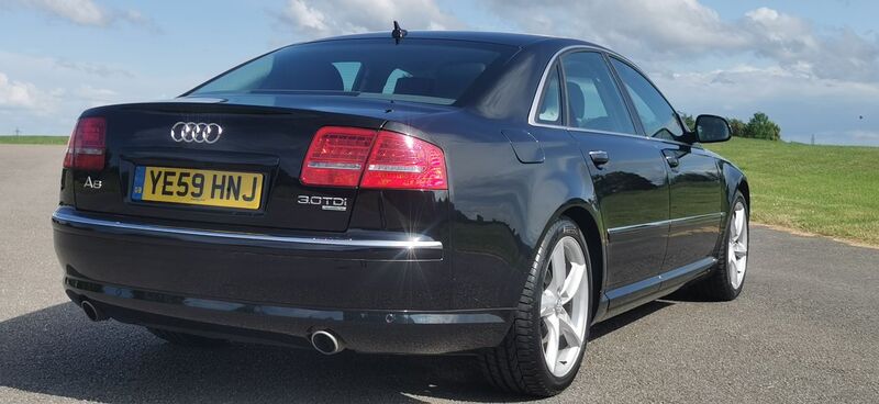 AUDI A8 3.0 TDI Sport quattro 4dr 2009