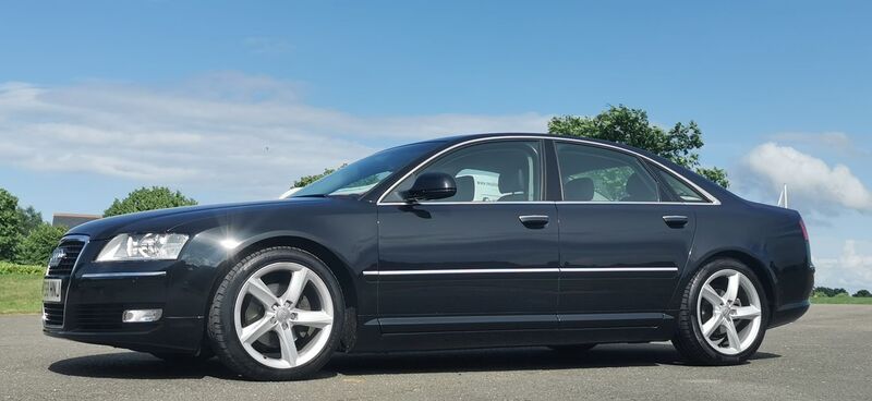 AUDI A8 3.0 TDI Sport quattro 4dr 2009