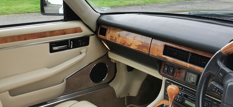 JAGUAR XJS 4.0 Celebration Limited Edition 2dr 1996