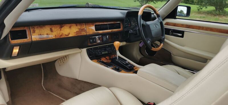 JAGUAR XJS 4.0 Celebration Limited Edition 2dr 1996