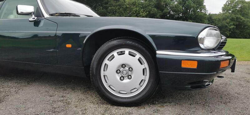 JAGUAR XJS 4.0 Celebration Limited Edition 2dr 1996