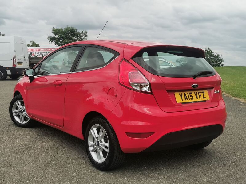 FORD FIESTA 1.25 Zetec Euro 6 3dr 2015