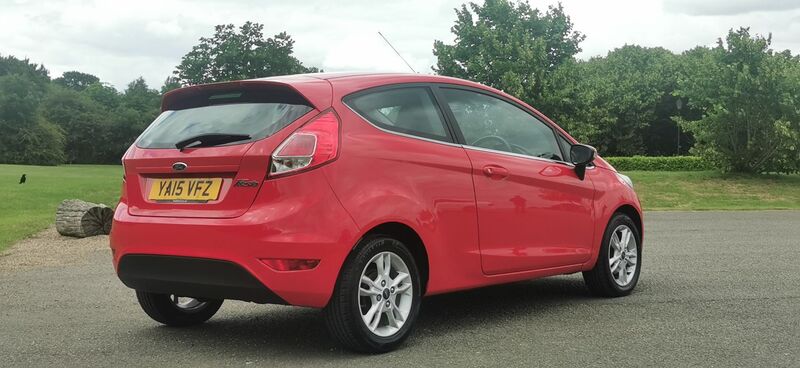 FORD FIESTA 1.25 Zetec Euro 6 3dr 2015