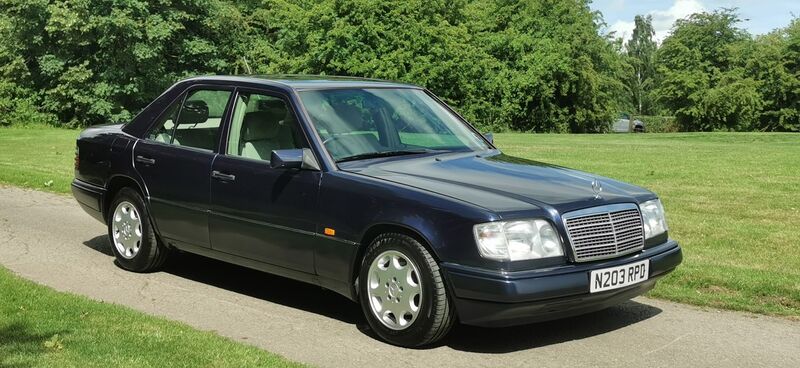 MERCEDES-BENZ E CLASS 2.0 E200 4dr W124 1995