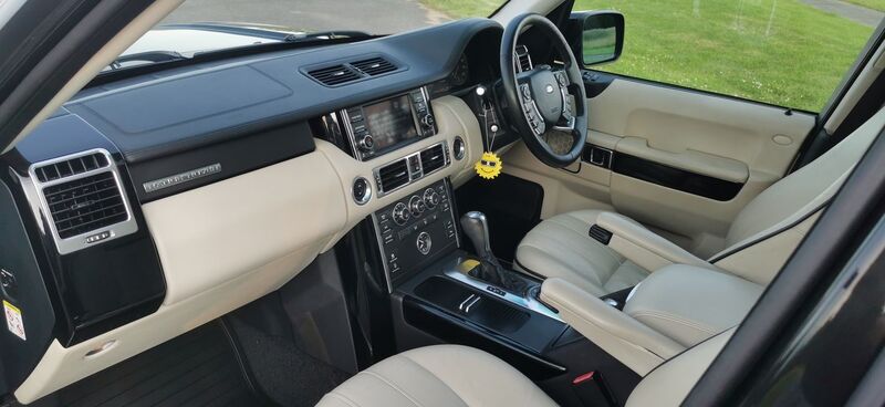 LAND ROVER RANGE ROVER 3.6 TD V8 Vogue Auto 4WD 5dr 2010