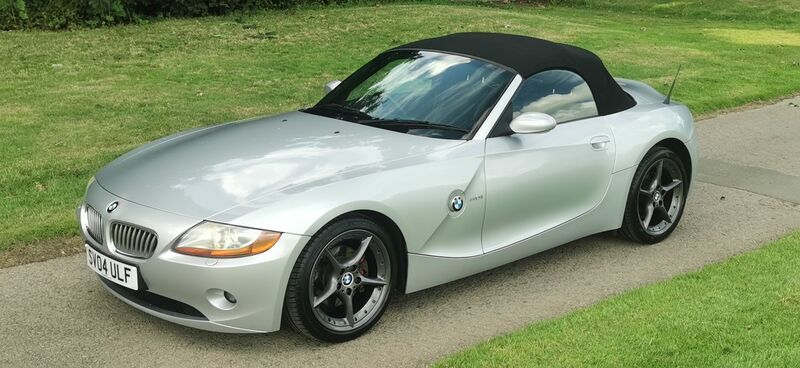 BMW Z4 3.0i Convertible 2dr Manual 2004