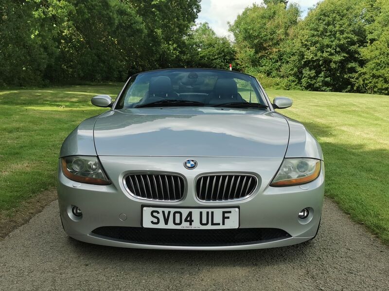 BMW Z4 3.0i Convertible 2dr Manual 2004