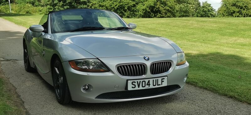 BMW Z4 3.0i Convertible 2dr Manual 2004