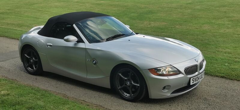 BMW Z4 3.0i Convertible 2dr Manual 2004