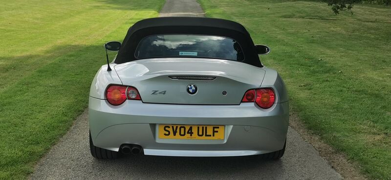 BMW Z4 3.0i Convertible 2dr Manual 2004