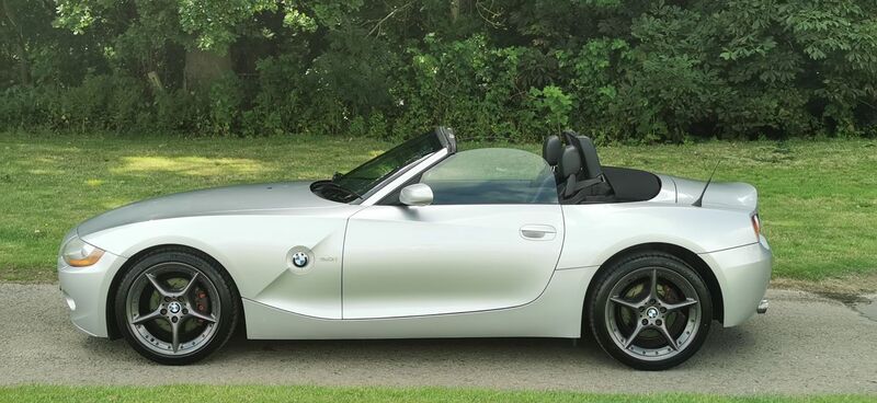 BMW Z4 3.0i Convertible 2dr Manual 2004