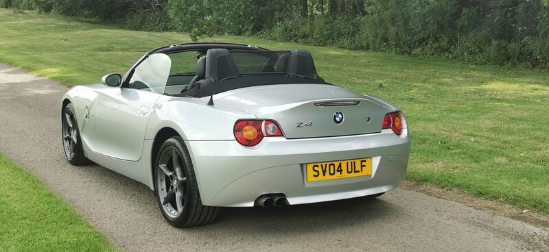 BMW Z4 3.0i Convertible 2dr Manual 2004