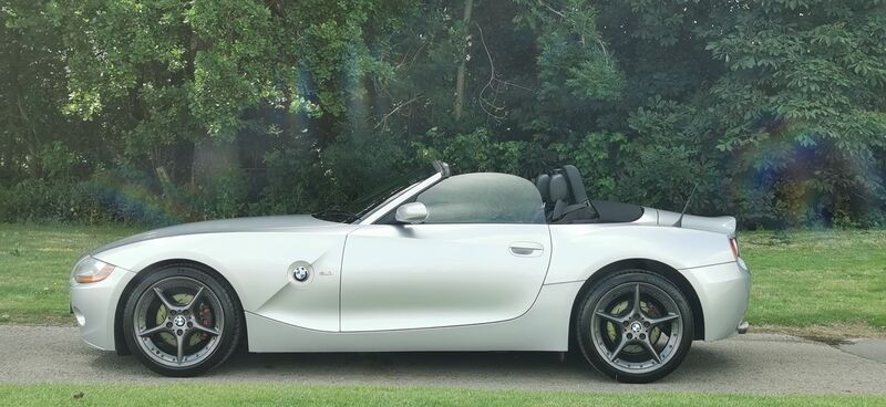 BMW Z4 3.0i Convertible 2dr Manual 2004