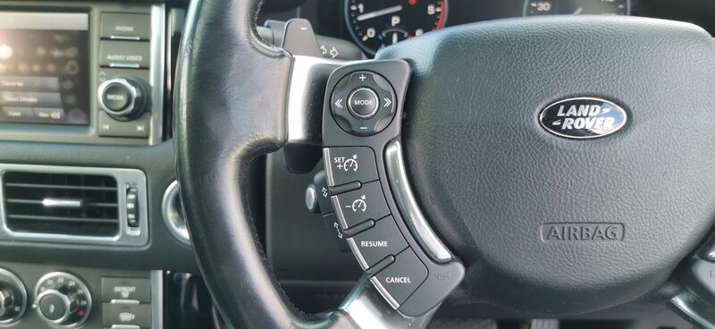 LAND ROVER RANGE ROVER 4.4 TD V8 Vogue SE Auto 4WD 5dr 2011