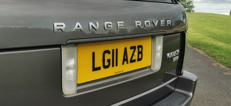 LAND ROVER RANGE ROVER 4.4 TD V8 Vogue SE Auto 4WD 5dr 2011