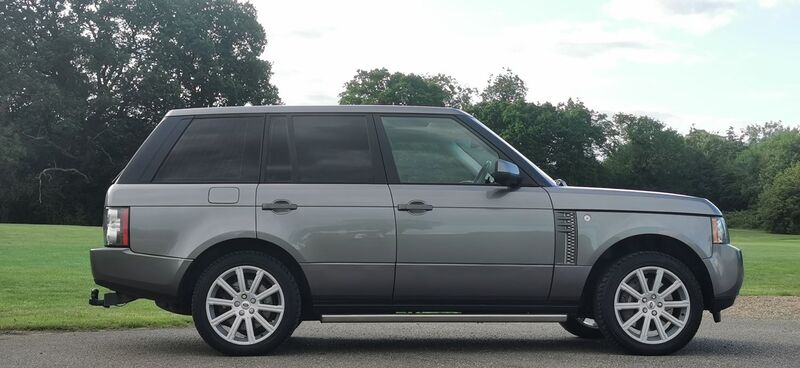 LAND ROVER RANGE ROVER 4.4 TD V8 Vogue SE Auto 4WD 5dr 2011