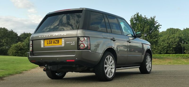 LAND ROVER RANGE ROVER 4.4 TD V8 Vogue SE Auto 4WD 5dr 2011