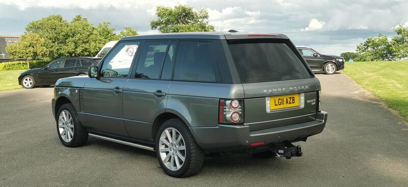 LAND ROVER RANGE ROVER 4.4 TD V8 Vogue SE Auto 4WD 5dr 2011