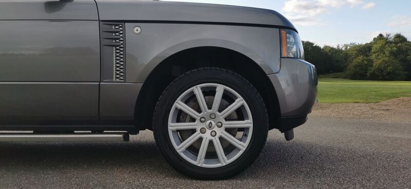 LAND ROVER RANGE ROVER 4.4 TD V8 Vogue SE Auto 4WD 5dr 2011