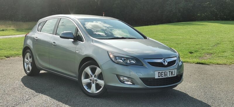 VAUXHALL ASTRA 2.0 CDTi SRi Auto 5dr 2011