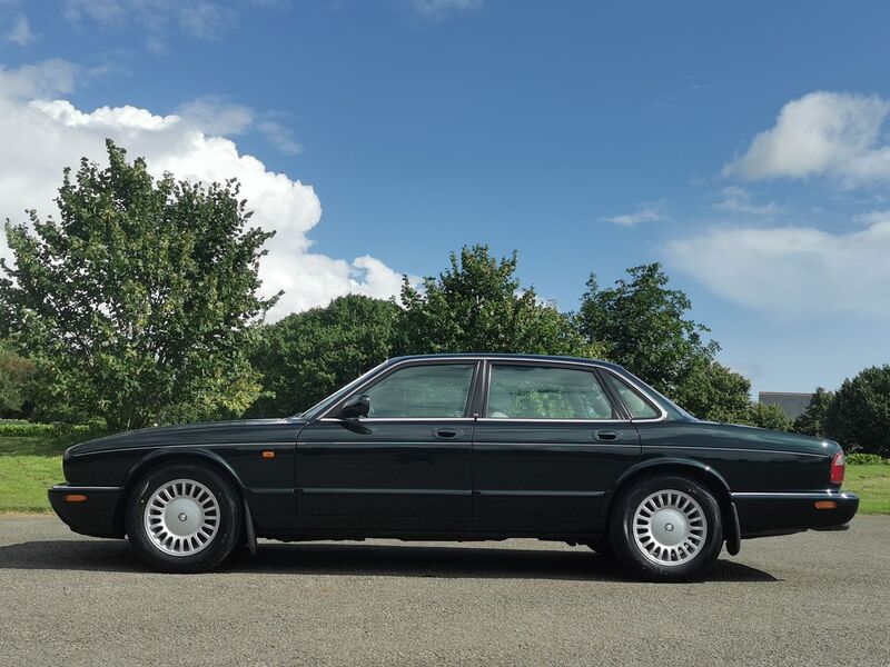 JAGUAR XJ 3.2 V8 XJ8 4dr Saloon Auto 1998