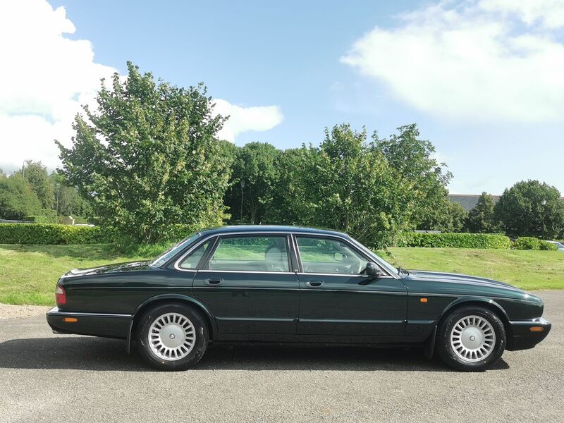 JAGUAR XJ 3.2 V8 XJ8 4dr Saloon Auto 1998