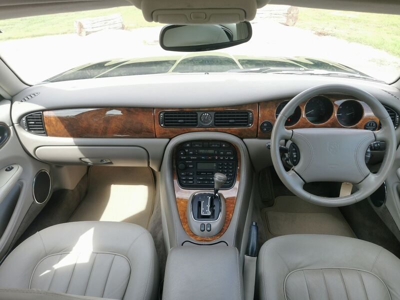 JAGUAR XJ 3.2 V8 XJ8 4dr Saloon Auto 1998