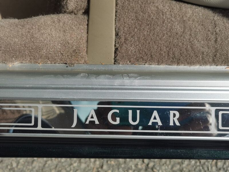 JAGUAR XJ 3.2 V8 XJ8 4dr Saloon Auto 1998