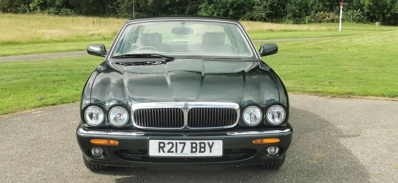 JAGUAR XJ 3.2 V8 XJ8 4dr Saloon Auto 1998