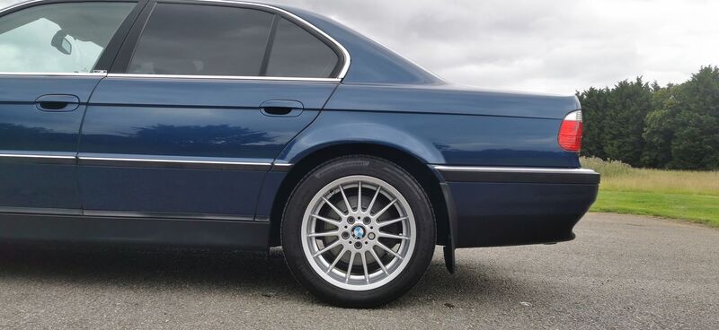 BMW 7 SERIES 2.8 728i 4dr 2001