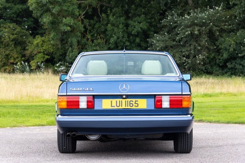 MERCEDES-BENZ SEC SERIES C126 560 SEC Flagship Coupe 2dr 1990